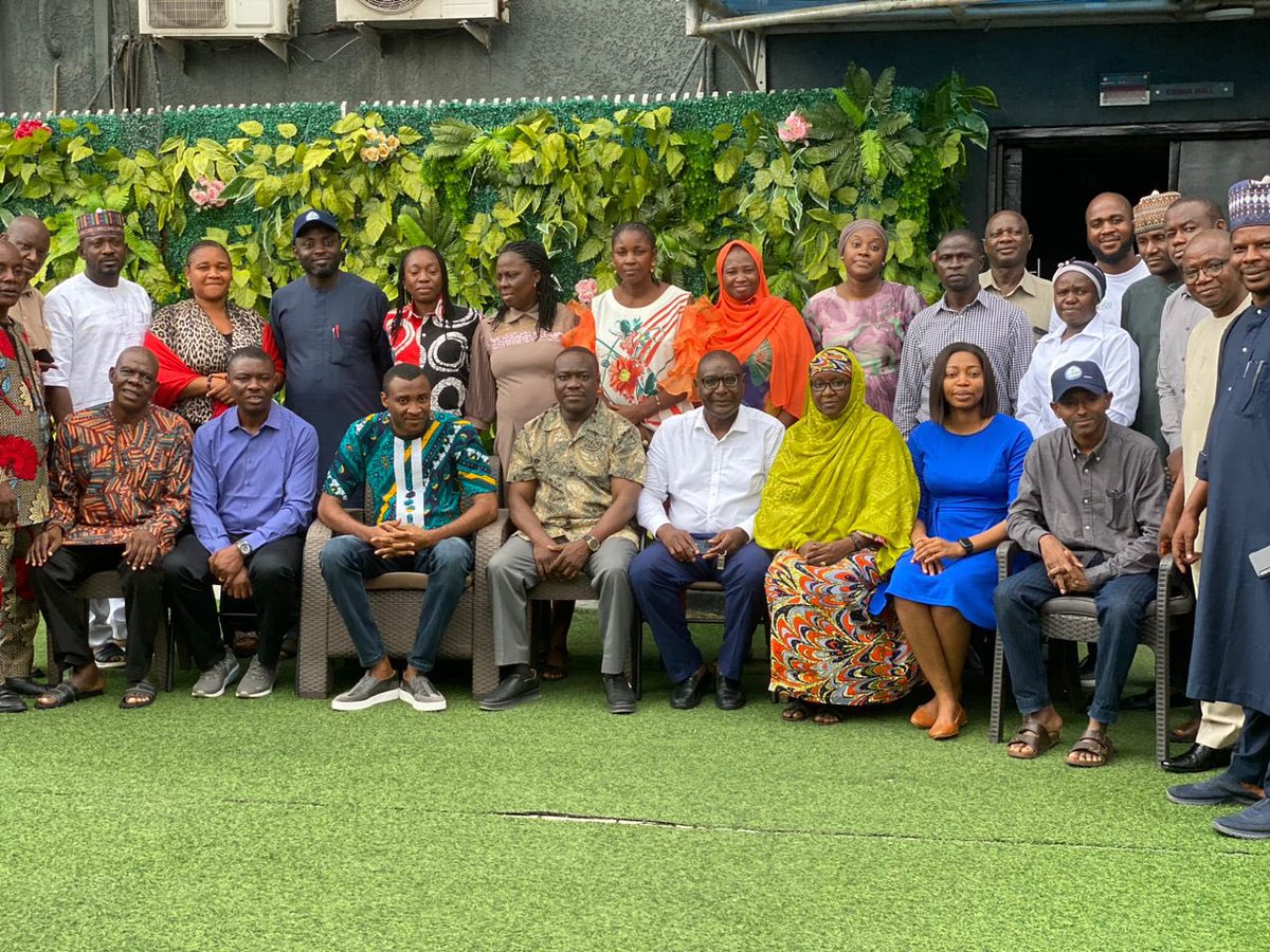 KwaraLPRES's tweet image. PHOTO NEWS: Kwara State L-PRES Project Coordinator, Mr. Olusoji Oyawoye (Sitting - 4th left) in a group photograph at the just concluded training workshop for Project Coordinators and Monitoring &amp;amp; Evaluation Officers organized by the World Bank in Lagos. #KwaraLPRES #LPRESProject