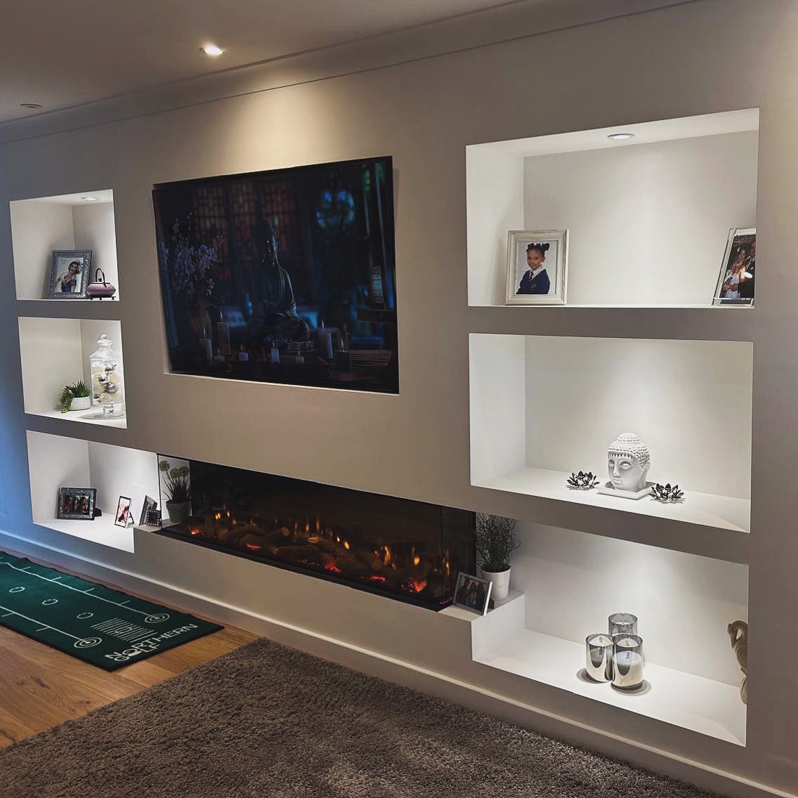 What do we think of this design? It’s easily one of our most popular designs! Fits very well in all types of rooms 🔥 

Send us a message for an instant quote 📲