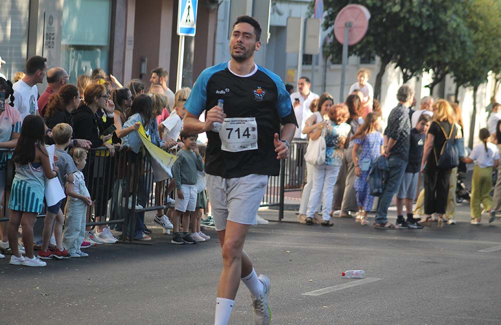 Gaby Cumbreras (@gabycumbreras) on Twitter photo El pívot del <a href="/CBCIMBIS/">CB CIMBIS</a> de la Liga EBA, Pedro Ortega, fue el participante de mayor altura en el Memorial Sargento Carmona Páez en San Fernando.
deportedelaisla.com/2024-06-09/atl… El pívot del <a href="/CBCIMBIS/">CB CIMBIS</a> de la Liga EBA, Pedro Ortega, fue el participante de mayor altura en el Memorial Sargento Carmona Páez en San Fernando.
deportedelaisla.com/2024-06-09/atl…