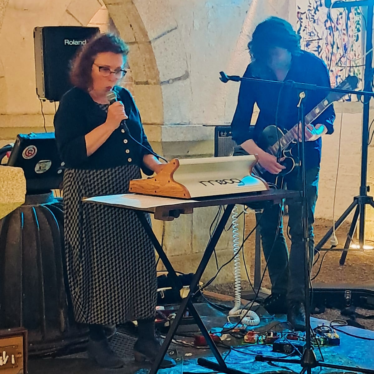 ScreaminYan's tweet photo. Vernissage sonore avec mes ami(e)s de Brest ! 
#chateaudekeriolet #vernissage  #contemporaryartist #modernartist #outsiderart #abstractmag #expressionistart #contemporarypainting #comtemporaryart #expressionism #abstractpainting #abstractaddict #fluidpainting #abstraction https://t.co/5Xzj8W3HVm