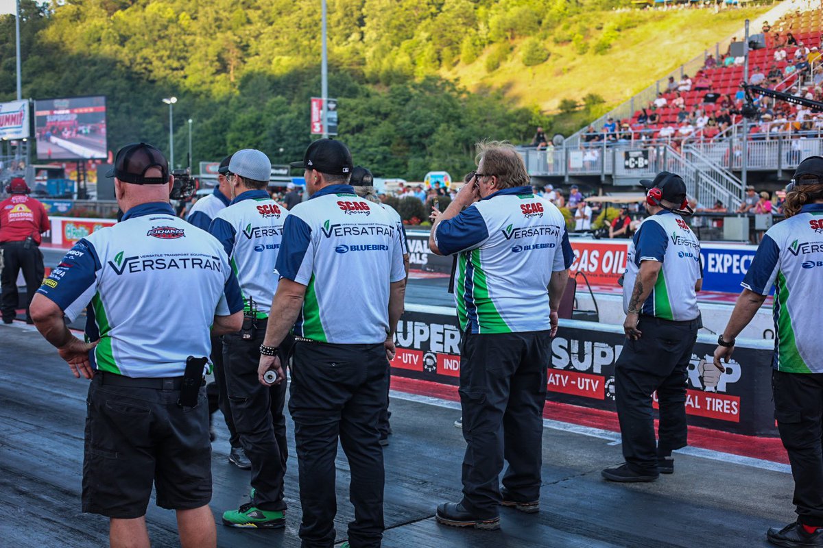DaveRichardsFC's tweet photo. Ready for battle. #ThunderValleyNats

#versatran • @BluebirdTurf • @ScagPower • @scagracing • @redlineoil • #TeamRedline https://t.co/e7WLYSJoo3