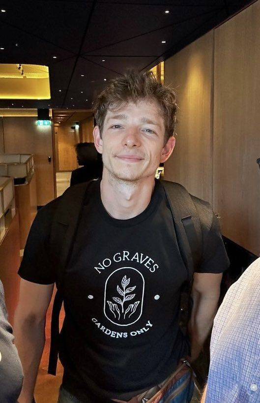 backatchicago's tweet photo. @chicagofalls Post foto dulu huhu padahal rencananya gue mau sering2 pamer foto ganteng tapi lupa https://t.co/A9mTM5jAyq
