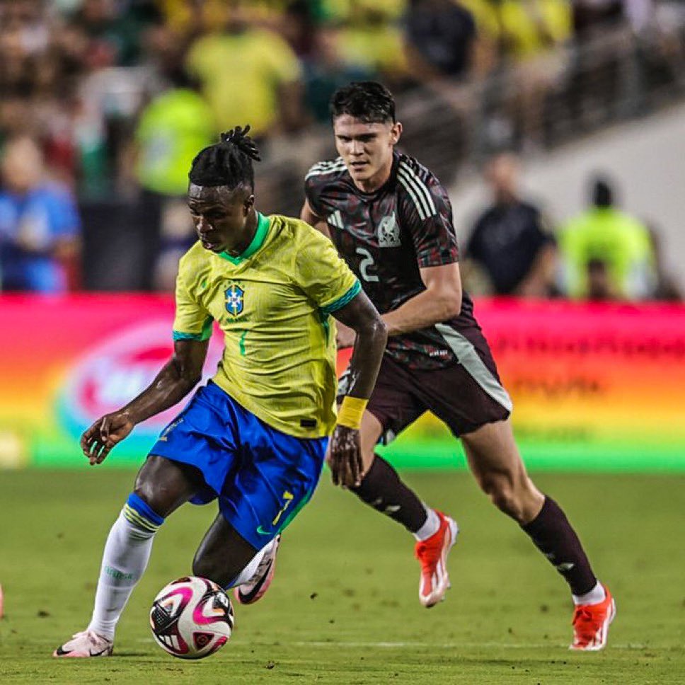 theMadridZone's tweet photo. Vini Jr. completed the most dribbles in the match last night vs Mexico (4) 

He also assisted Endrick’s 96th minute winner. 

He only came on in the 74th minute.👑7️⃣✨ https://t.co/TmW7qwhOLt