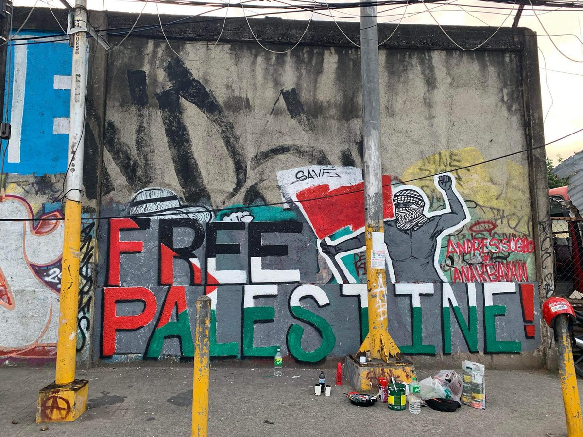 pilipino, palestino laban sa imperyalismo! free palestine! 🇵🇸✊🏻

🎨: Andres Sugbu, Anakbayan Cebu, Alay, Lance, and Nine