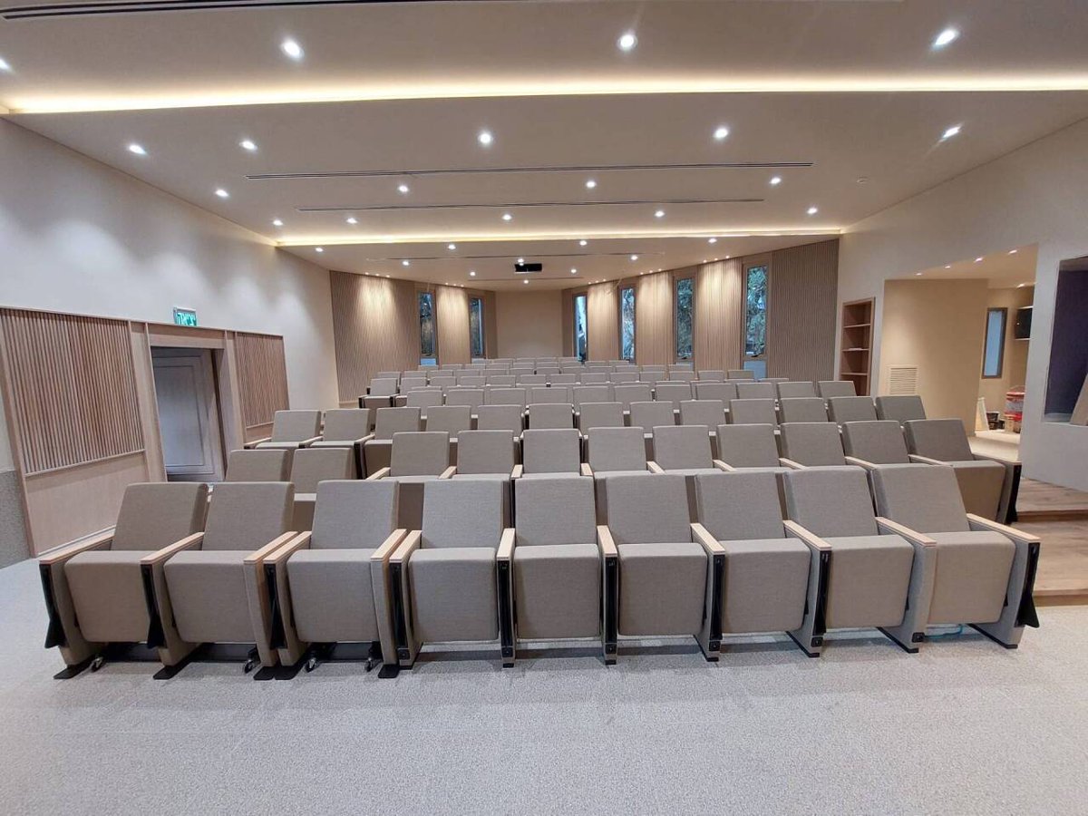 Borgo Contract Seating tweet media