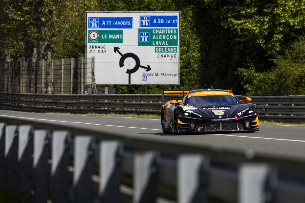 FIAWEC's tweet photo. Back like they’ve never left.

Welcome back to Le Mans, McLaren. 🧡

#WEC #LeMans24 https://t.co/5U30byekIk