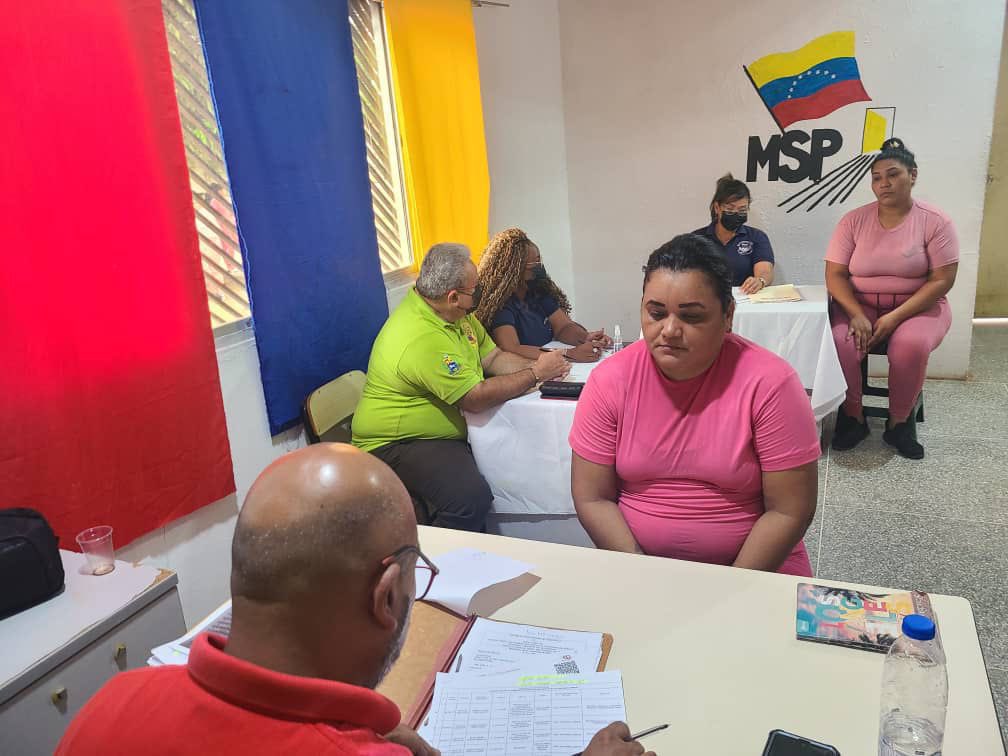 MijpVzla's tweet photo. #9JUN || Desde el #Mppsp se garantiza la atención jurídica de cada privado y privada de libertad, a través de la articulación con los órganos del Sistema de Justicia en el país. 

#1x10VictoriaPerfecta https://t.co/uFKkqJARBc