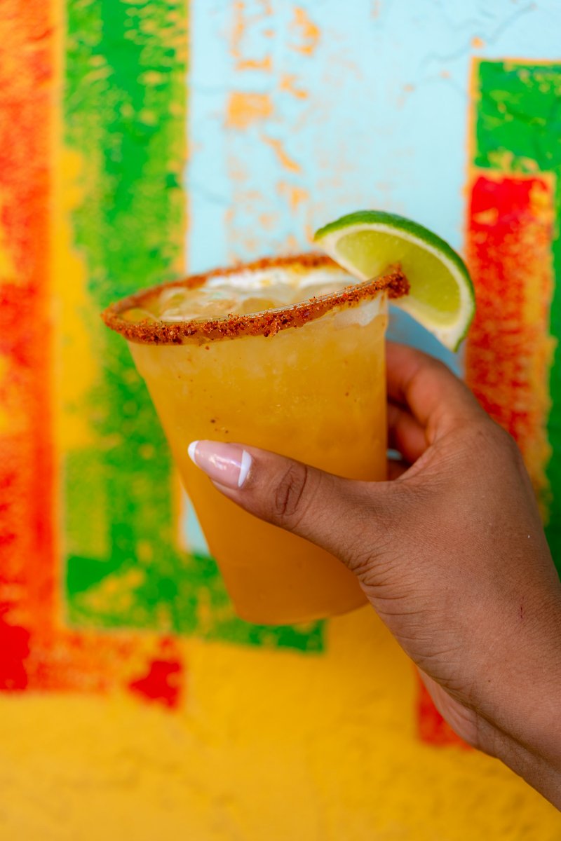redmesamercado's tweet photo. Come cool off. 🧊🍹

📸: Mango-Rita https://t.co/fXQyJ1QGPE