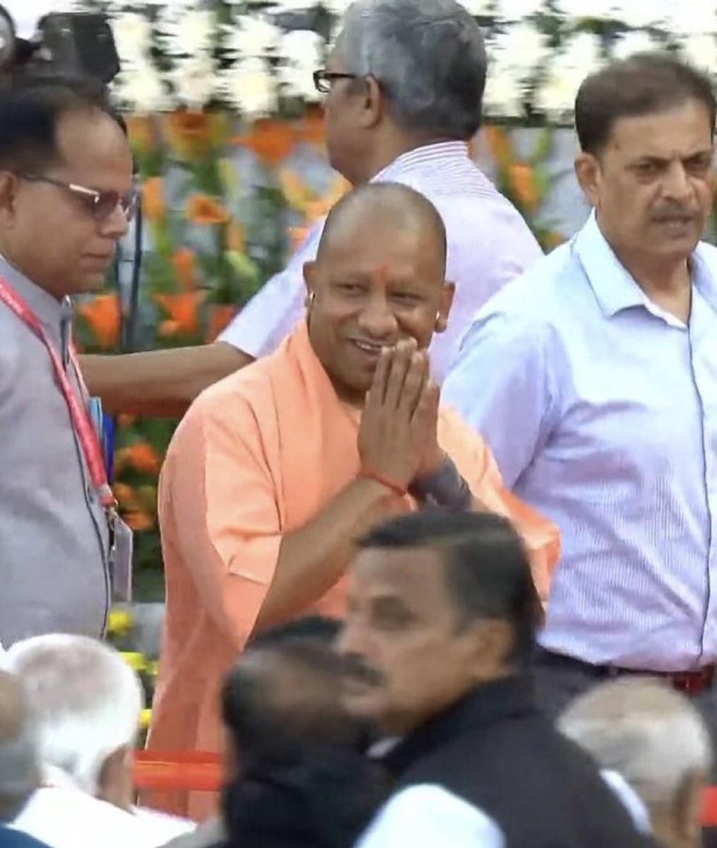 SanatanPremi23's tweet image. इस मुस्कुराहट का कब से इंतजार था ❤️🔥