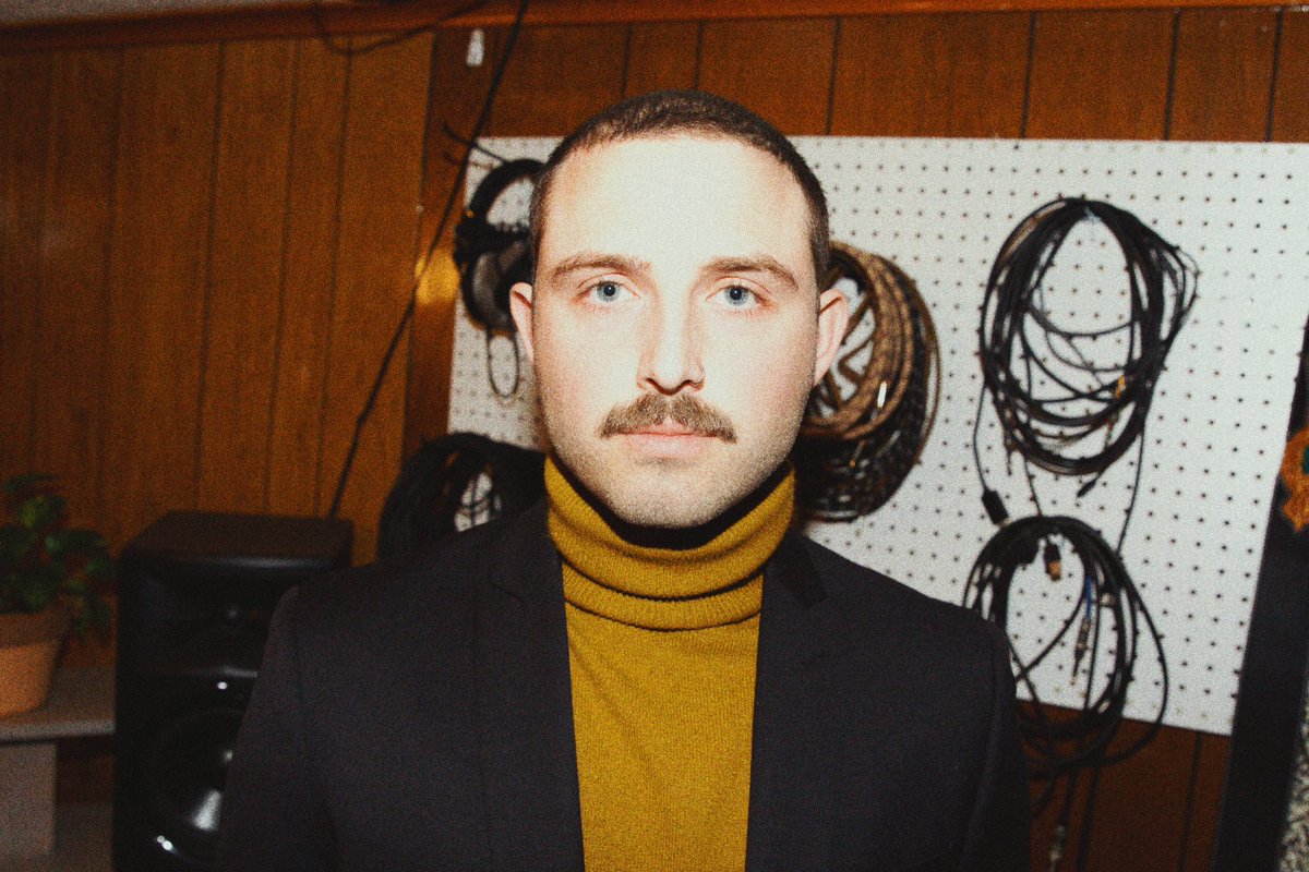the_wldlfe's tweet photo. 2000 PRE SAVES IS REALLY HARD TO GET BUT YOU GUYS HONESTLY ARE SO CLOSE AND THAT’S CRAZY

PRE SAVE “TURTLENECK” HERE SO WE CAN DROP IT BEFORE FRIDAY :)

https://t.co/aeFfUvLl6t https://t.co/bBegbC9XT8