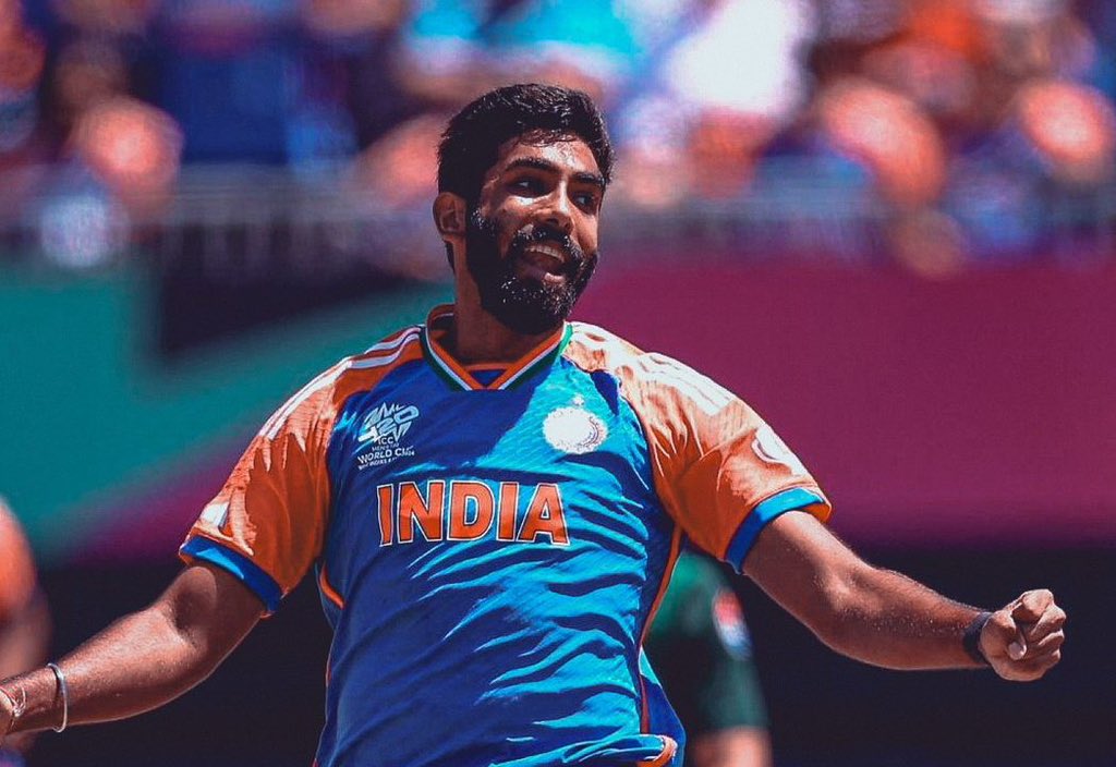 Mumbai Indians FC (@mipaltanfamily) on Twitter photo No JASPRIT BUMRAH fan will go past without liking this post. #INDvsPAK No JASPRIT BUMRAH fan will go past without liking this post. #INDvsPAK