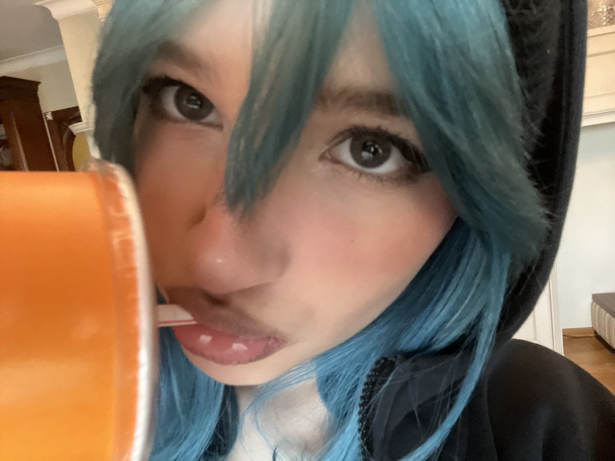 anokhinalol's tweet photo. Today I’m SSStalker ^w^
Do we like stalker girlfriend? https://t.co/wuf2Dv4cZH