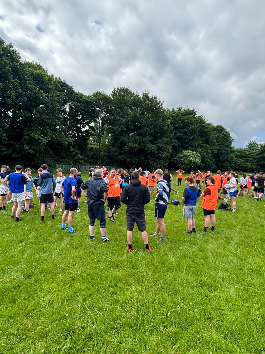 EcclesRugby's tweet photo. Great numbers for our first Touch Rugby session of the summer yesterday. 60 players. Lads, Girls, Women, Men all throwing shapes (and some decent passes).
If you'd like to give Touch a try next Saturday, 10-12, get yourself a Ticket on our Crowdfunder https://t.co/oEYmm31Kba.  . https://t.co/68zYT4oLt6