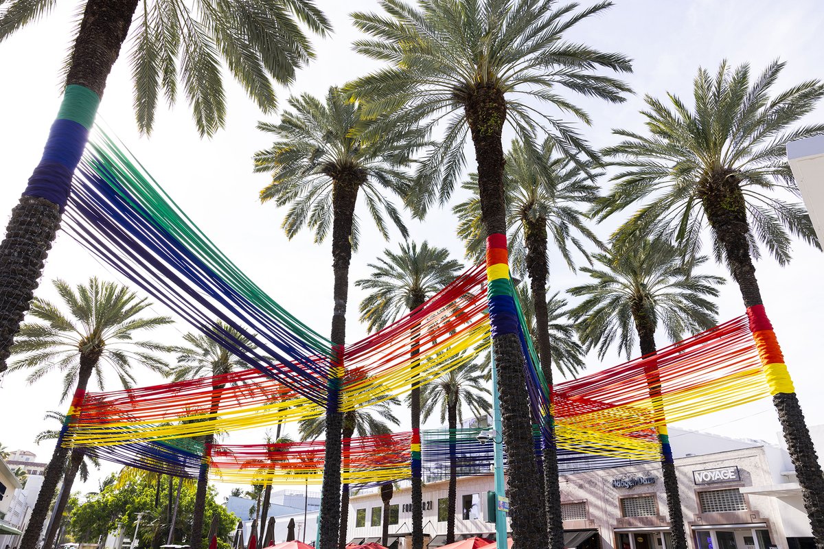 VisitMiamiLGBTQ's tweet photo. Celebrate Global Pride Month #OnLincoln! 🌈✨
 
Embrace love and inclusion with PRIDE247, our vibrant public art installation, now through June 30! Let’s make this June unforgettable together! ❤️🏳️‍🌈

📷: @fotonoggin
.
.
.
.
#VisitMiamiLGBTQ #MiamiBeach #LincolnRoad @lincolnrd https://t.co/WJz4CPW63I