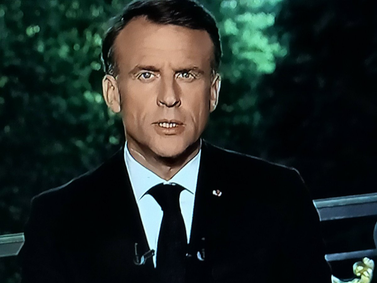 alaingo64910311's tweet photo. #Européennes2024 :
"Macronie"en déroute !
"Macron"parle:
"Extrême droite",  Démagogie,
Je veux être utile pour le pays,etc....!
#MacronDissolution !
C'est fait !! Victoire pour la démocratie !
Élections Législatives le 30/6! https://t.co/Sk6teMc6xz