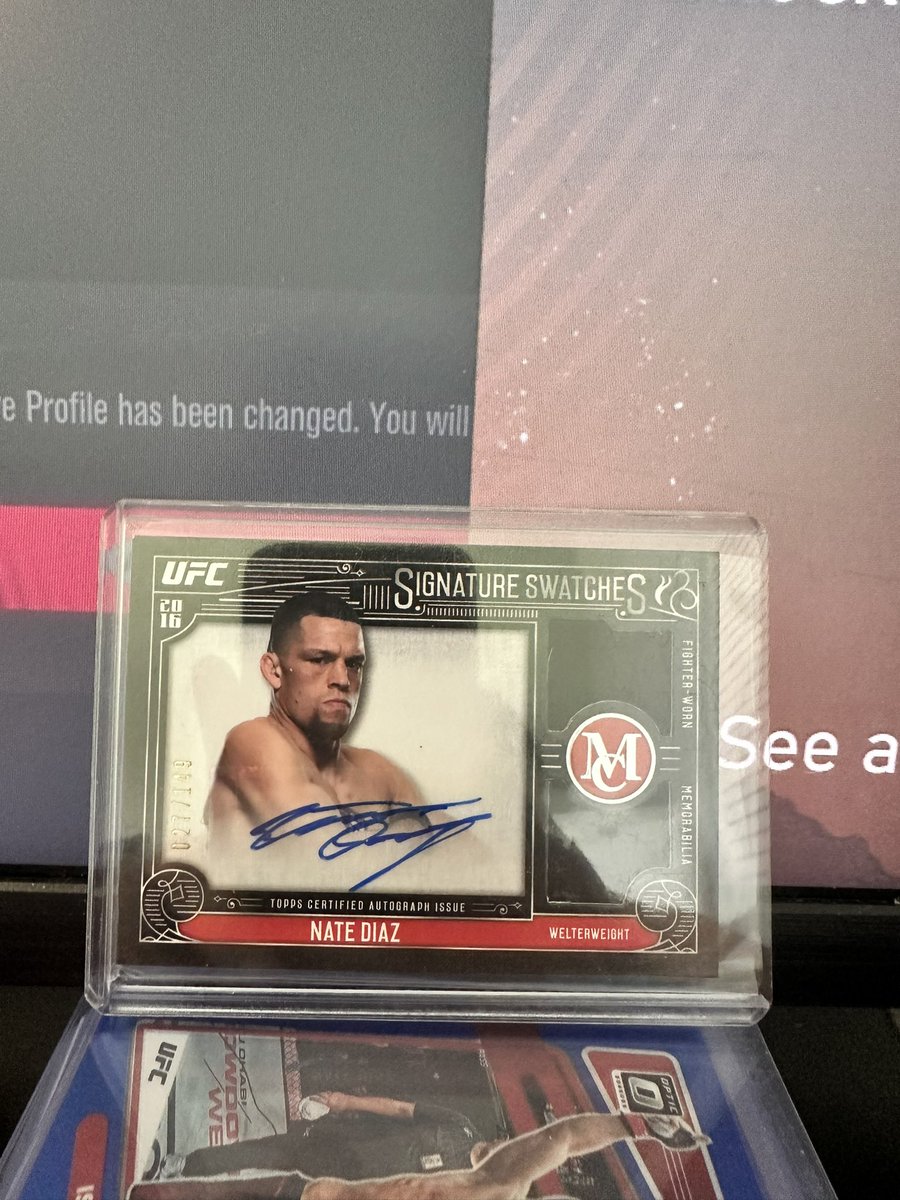 TheSlowBeaver's tweet photo. @SimmosSigs Nate $120 shipped
Poirier’s $90 shipped
Gaethje’s $60 shipped
Silva /50 $45 shipped

Have more if interested! https://t.co/oy7eUD3lxo