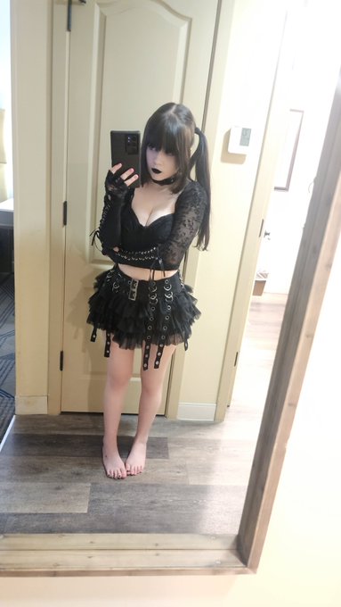 1 pic. being 4'10"(thermostat height) is cool because ALL the short kings are tall enough https://t.<a href="/tag/mvsales"class="tags"><span>#mvsales</span></a>