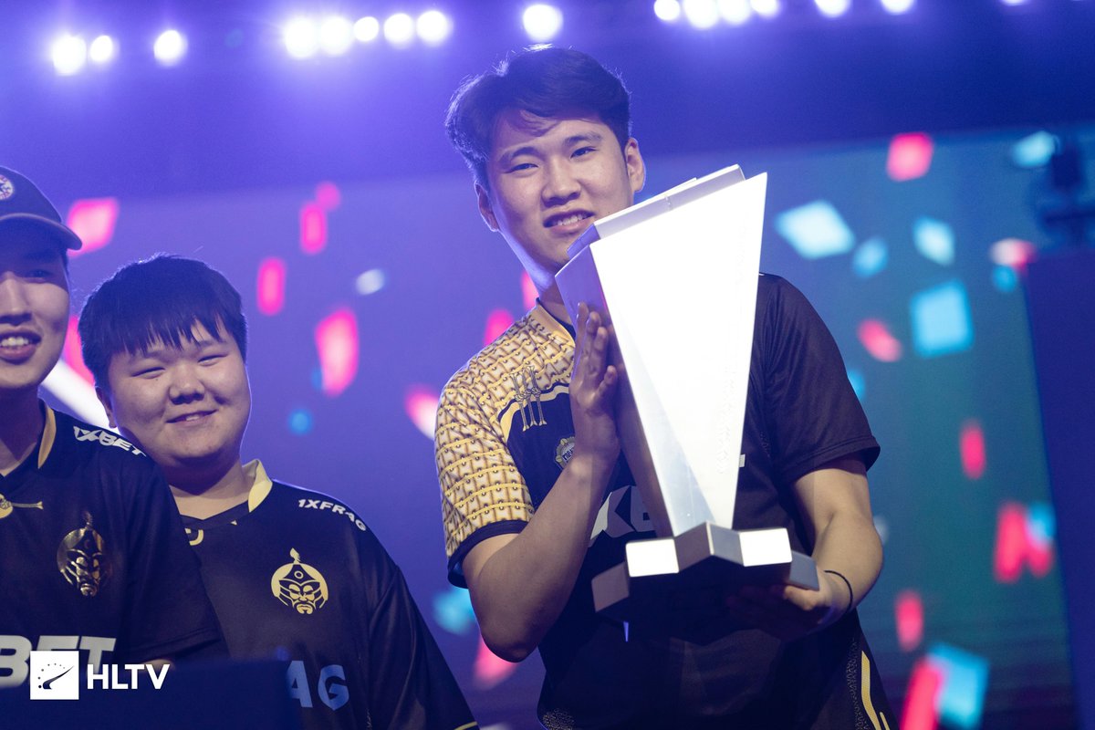 HLTVorg's tweet photo. Mastermind bLitz 🏆 https://t.co/fRI8t1hTKg