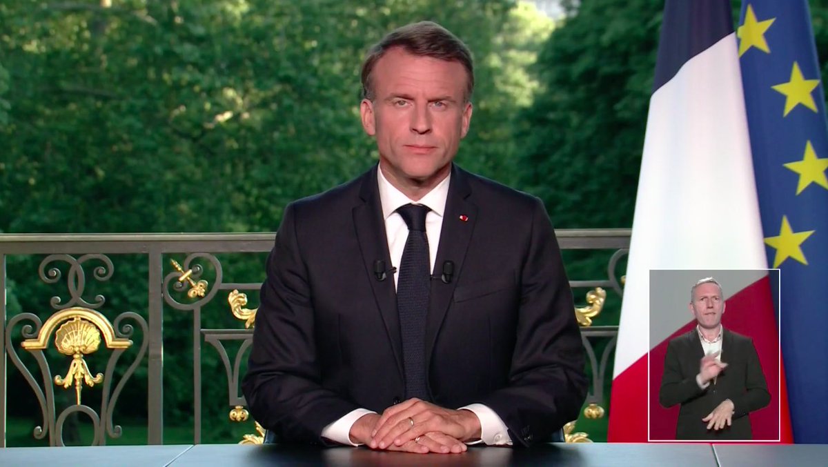 outremers360's tweet photo. 🔴Emmanuel Macron vient d'annoncer la #dissolution de l'Assemblée nationale. Les électeurs sont appelés aux urnes les 30 juin et 7 juillet pour réélire les député(e)s du palais Bourbon https://t.co/T2f4sz9M4U