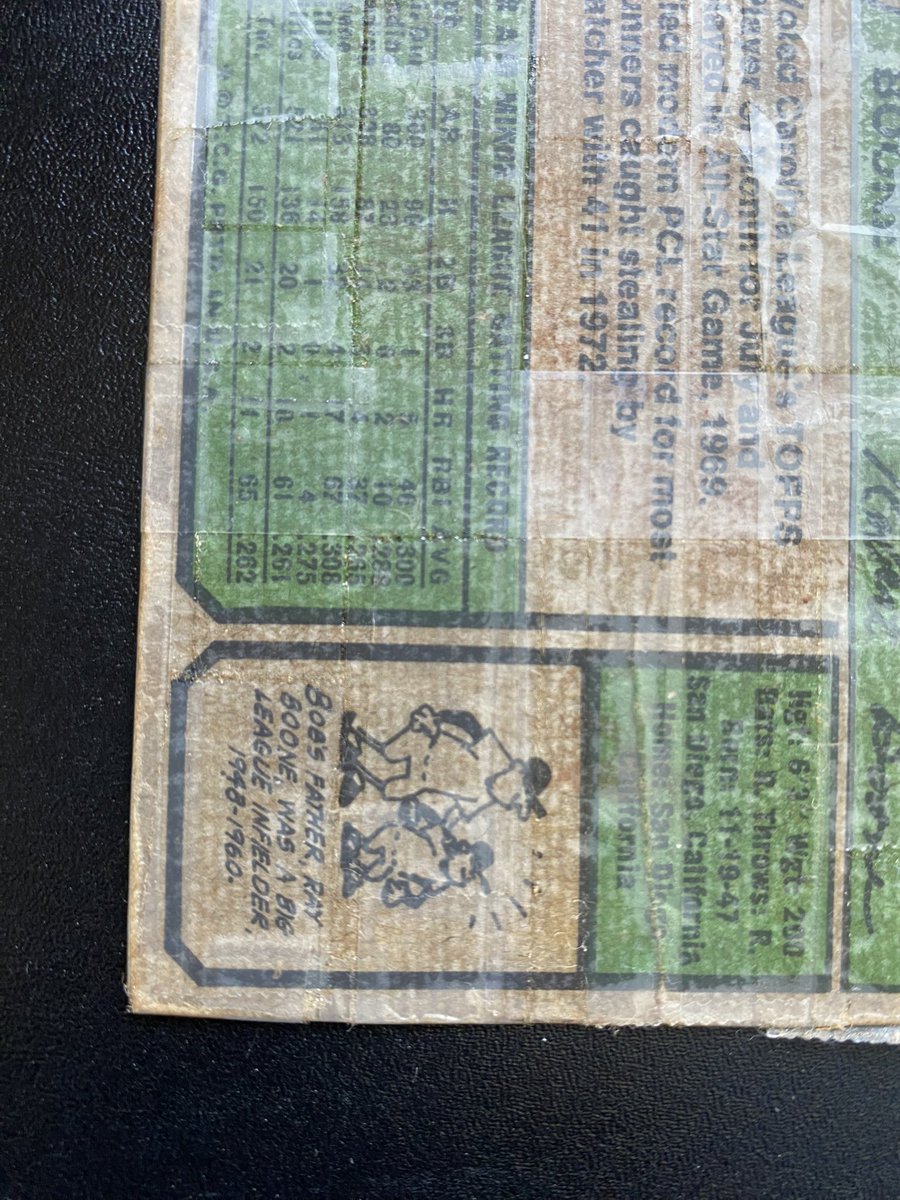 HawaiiCardLife's tweet image. Forget the bike spokes…our group of card collectors ruined our cards by playing knock down &amp;amp; these were the taped up slammers you used to go for the win! #straightflight #beatupcorners #hoursoffun anyone else play knockdown? @RetroCardSnaps @JunkWaxHeroes @CardPurchaser