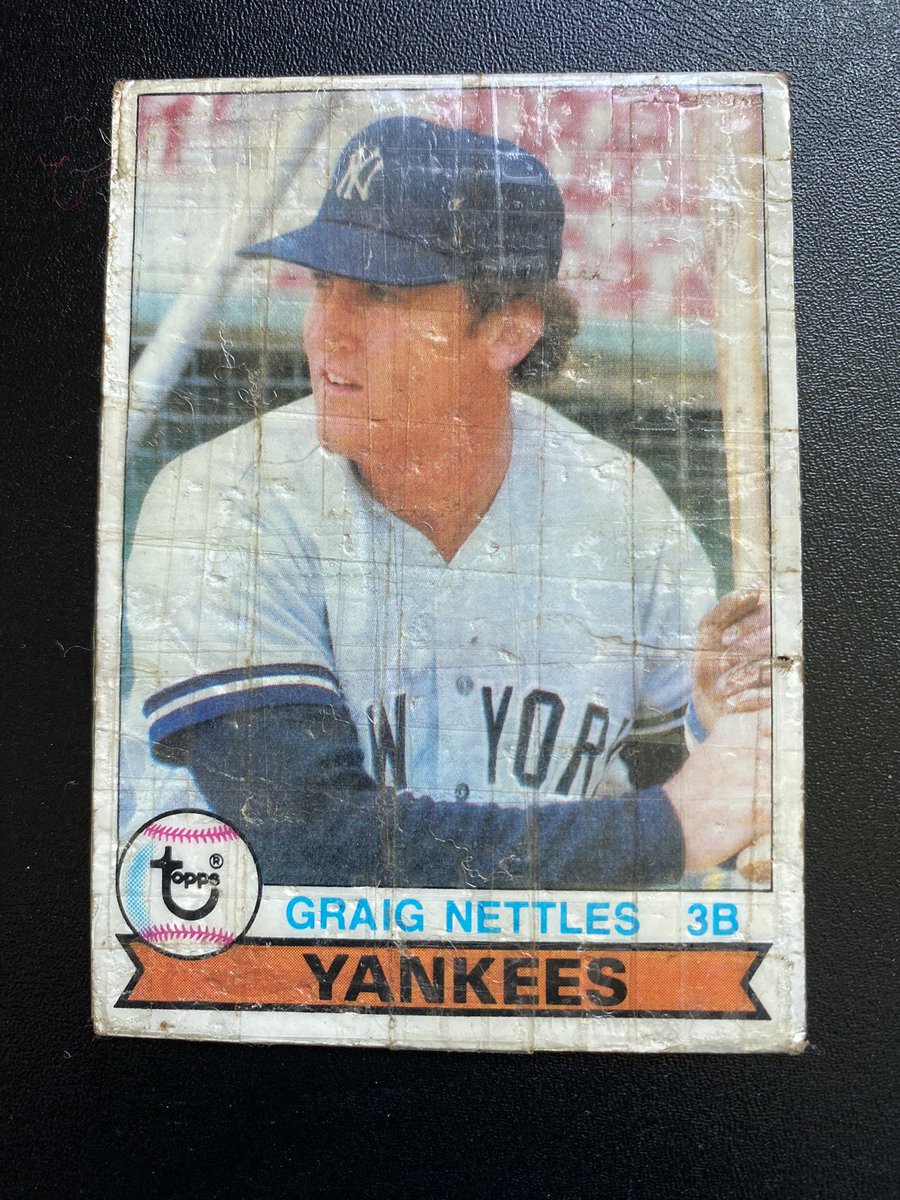 HawaiiCardLife's tweet image. Forget the bike spokes…our group of card collectors ruined our cards by playing knock down &amp;amp; these were the taped up slammers you used to go for the win! #straightflight #beatupcorners #hoursoffun anyone else play knockdown? @RetroCardSnaps @JunkWaxHeroes @CardPurchaser