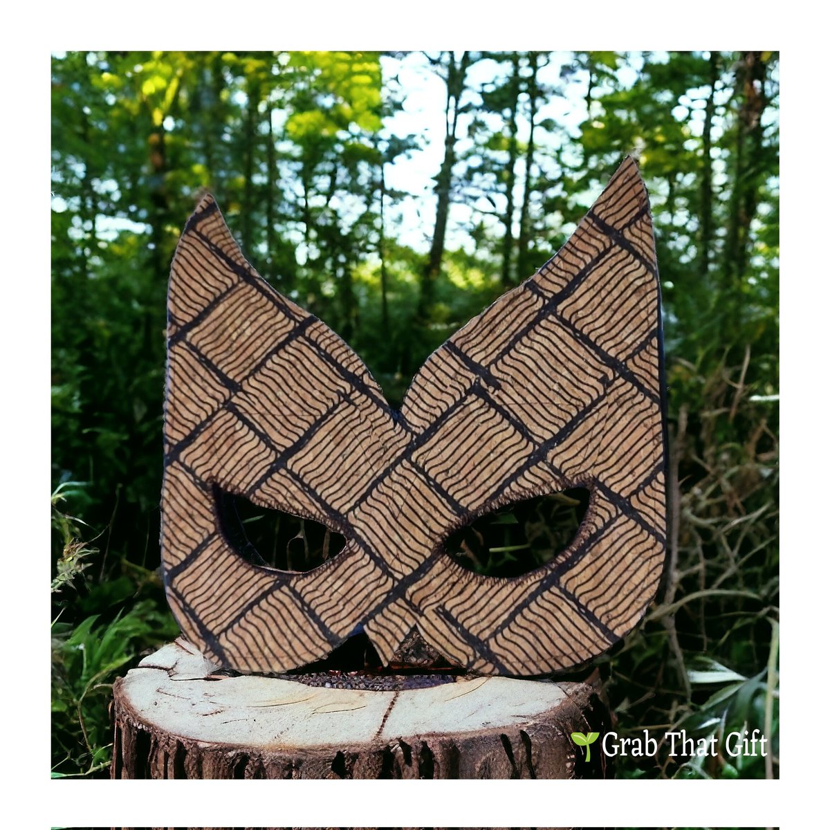 grabthatgift's tweet photo. Wearable owl mask soft cork #eco #fancydress #naturalfashion #grabthatgiftuk #giftstore https://t.co/Ezl2A0nGuo