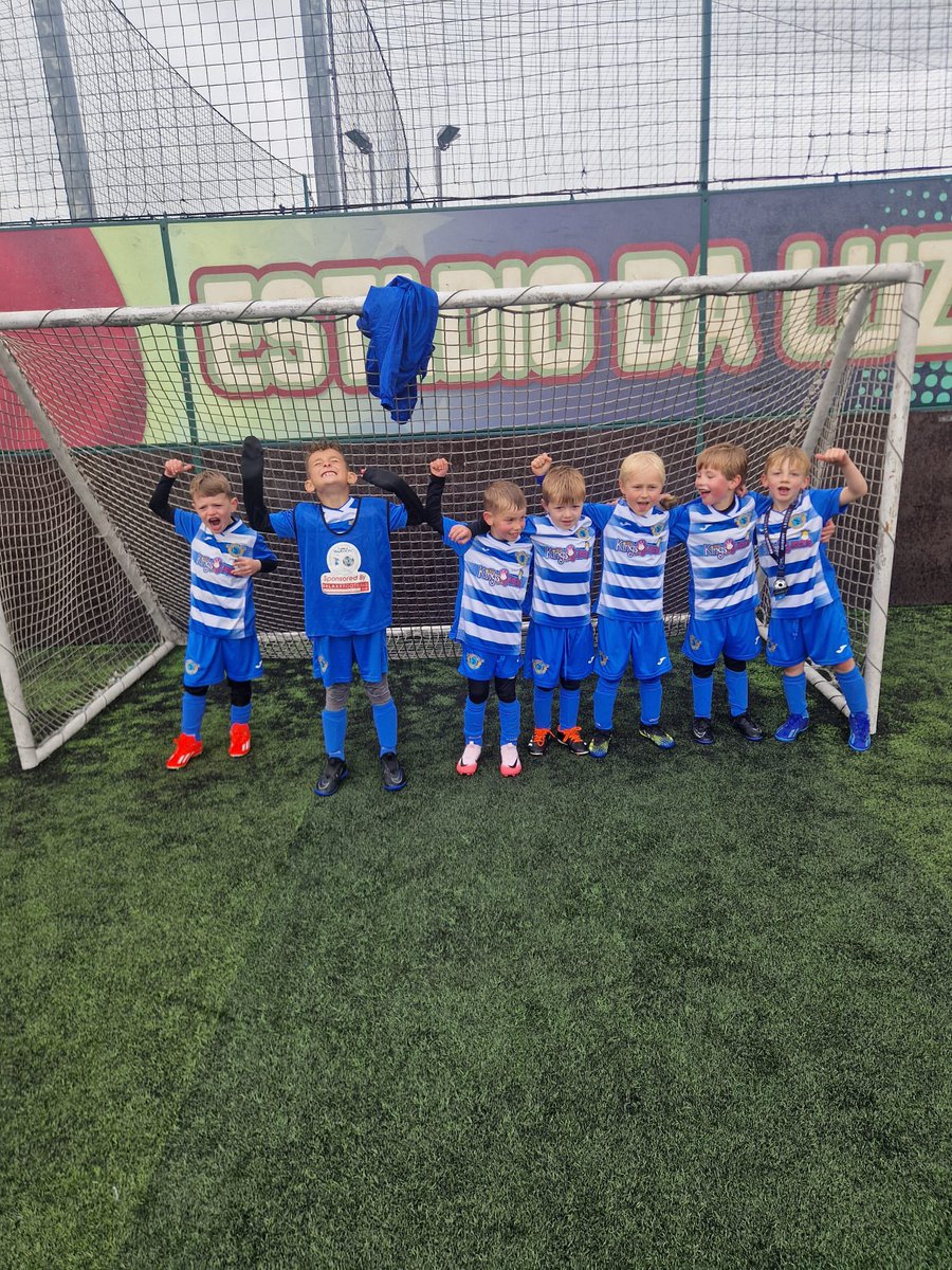 MaghullFCU6's tweet photo. The boys were back to their best today, every player in the squad contributed to a brilliant team performance. Everyone gave it their all during the game and the work rate was outstanding. https://t.co/8iol2MeqfI
