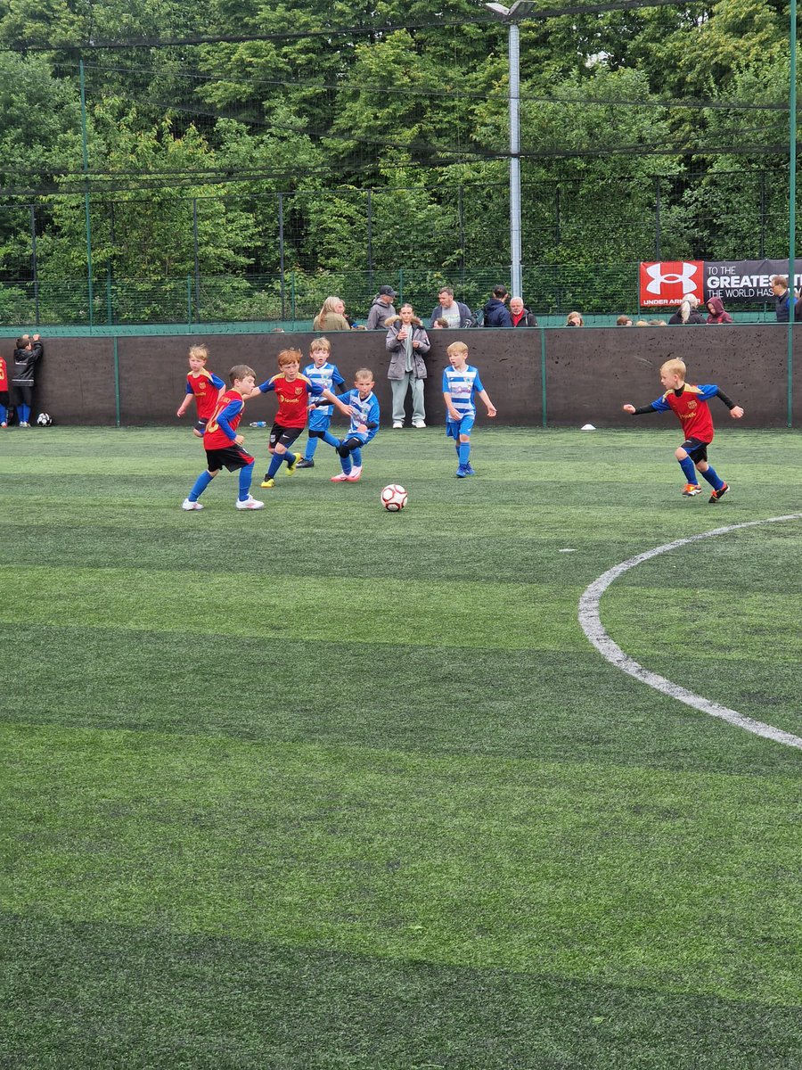 MaghullFCU6's tweet photo. The boys were back to their best today, every player in the squad contributed to a brilliant team performance. Everyone gave it their all during the game and the work rate was outstanding. https://t.co/8iol2MeqfI