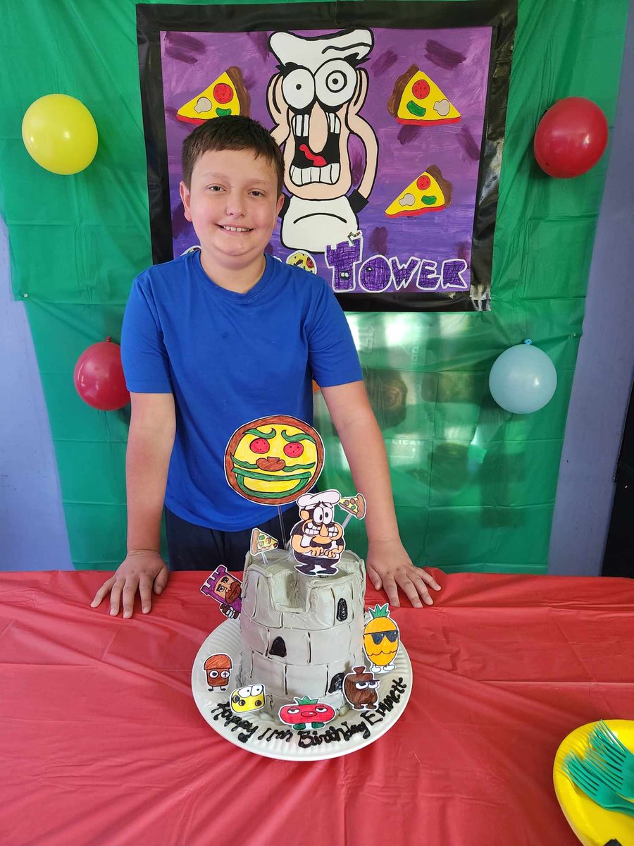 dcabe82's tweet photo. @PizzaTowergame this is a cake and a poster my wife made for our 11 year old son Emmett birthday!! https://t.co/TPtGakBIvQ