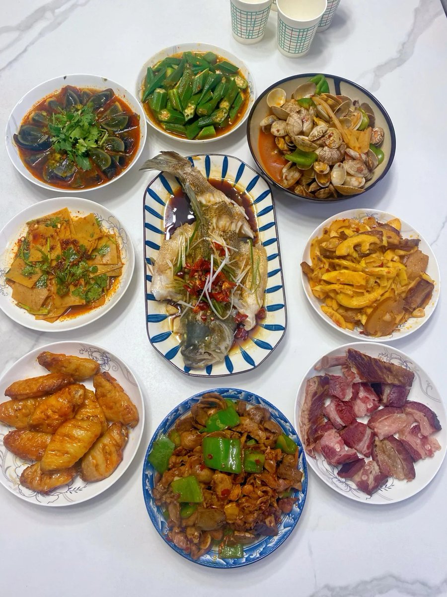 On vacation, I cook lunch myself🍲🍲🍲. You can create a delicious dish yourself and live a beautiful life yourself🥰🥰🥰