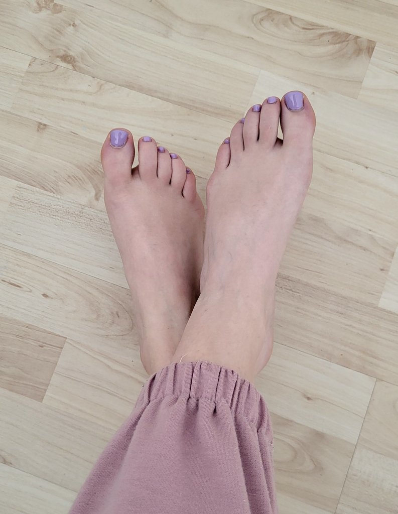 Ms_Jules_Feet's tweet photo. #feet #feetworshi̇p
#toes #purple #soft #onlyfans #onlyfansbabe

https://t.co/ie8QCTdeVd https://t.co/sVdWddkCXB