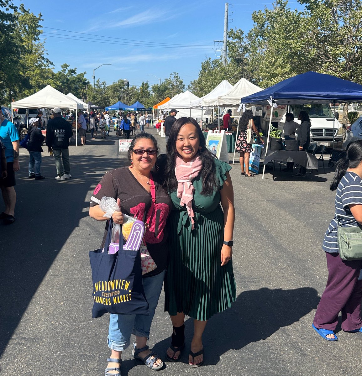 MaiForUs's tweet photo. Your love &amp; support matters to keep this market going 🥬🍓🥕! Thank you to all the residents who came out today ❤️! Our vendors accept EBT cards as well! Join us every Sunday from 8am to 1pm at the Meadowview Light Rail Station

#HeartAndHustle #SouthSac #Meadowview #FoodJustice https://t.co/xY9uoV8Tix