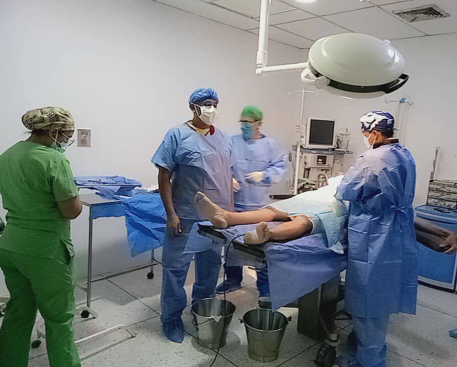 mppsp_vzla's tweet photo. Las intervenciones quirúrgicas a los privados y privadas de libertad, son garantizadas desde el #Mppsp como parte de los programas de atención a su salud y bienestar. #1x10VictoriaPerfecta https://t.co/hXxJobVUW6