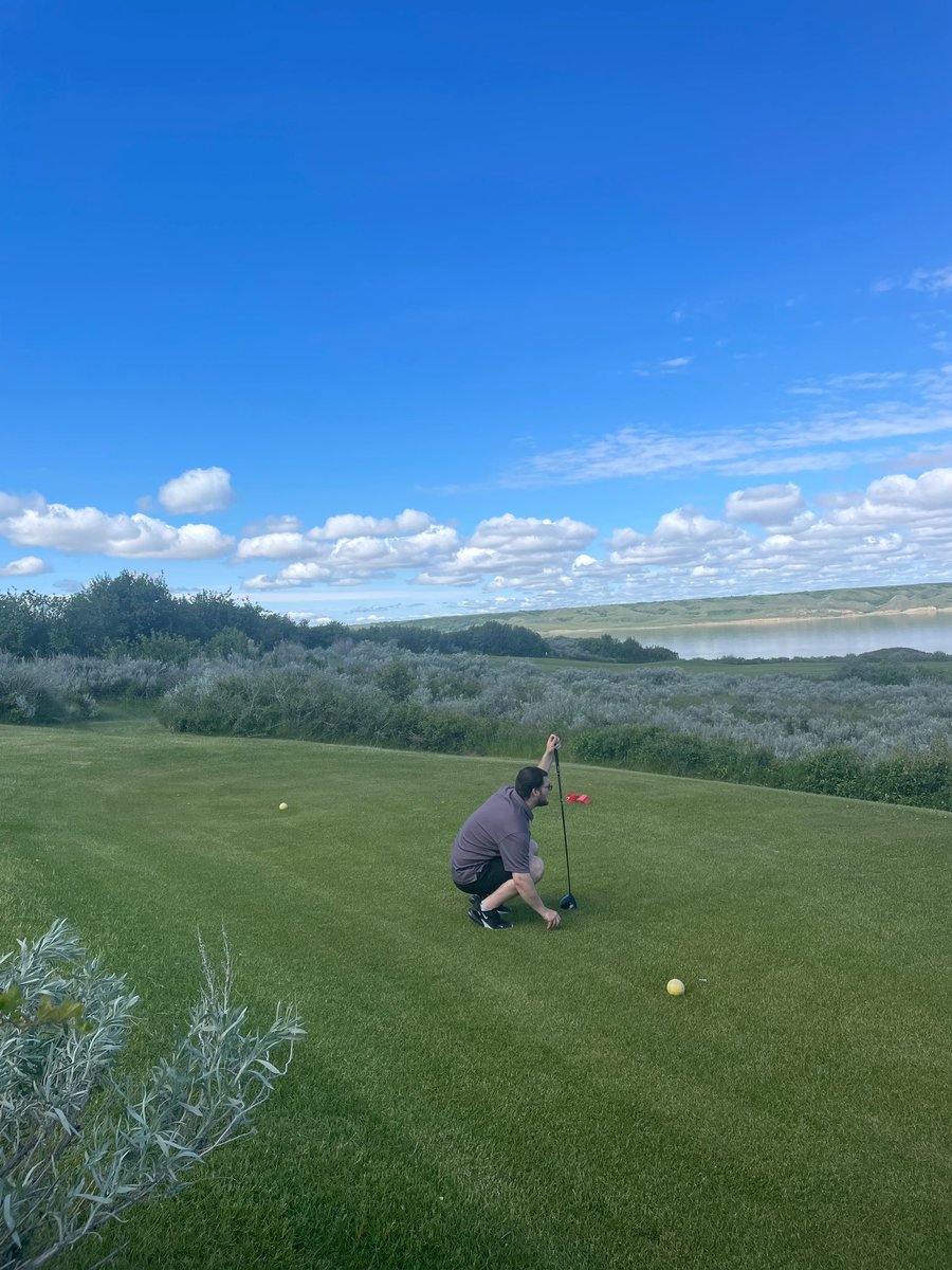 Wind died down long enough to squeeze 9 holes in 🏌🏻‍♀️⛳️☀️#sageviewgolf #riverhurst #palliserregionalpark