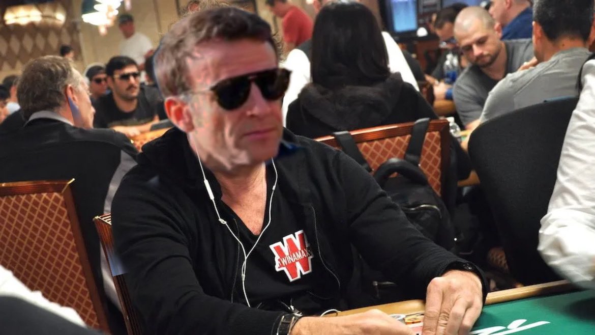 BFMemes3's tweet image. Tapis