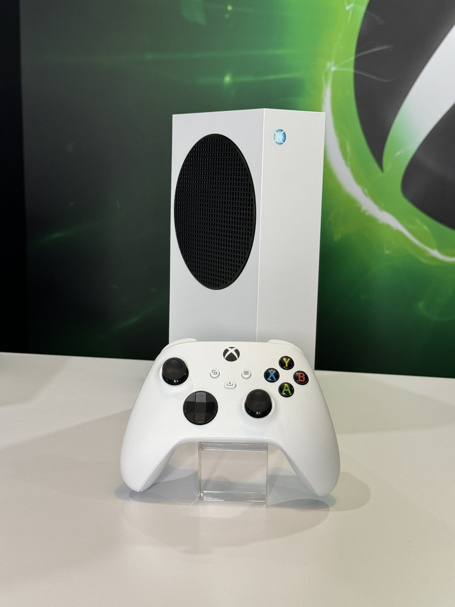 ijustine's tweet photo. First look at the 3 new @xbox consoles announced today! 

Xbox Series X Digital Edition 1TB Robot White - $449.99
Xbox Series S Robot White - $349.99
Xbox Series X 2TB galaxy Black Special Edition - $599.99

#xboxshowcase https://t.co/0bYER3hvbL