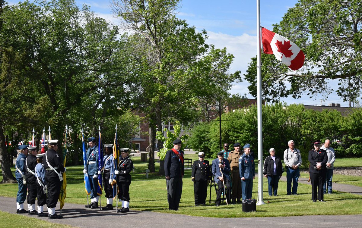Second World War veteran John Watson laid the wreath at this morning's 80th anniversary D-Day ceremony  at the Swift Current Memorial Park cenotaph. He arrived in a Bren gun carrier. Watson served with the Royal Regina Rifles. His unit arrived in France a few weeks after #DDay.