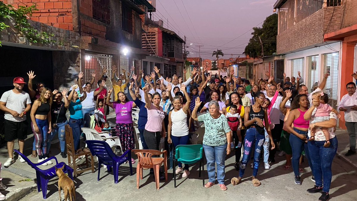 jparrave's tweet photo. #9Jun | De norte a sur, de este a oeste, en cada rincón de nuestra hermosa tierra, estamos preparándonos para nuestra victoria el próximo 28 de julio. Desde la calidez de Sanare hasta la belleza de Güiria, pasando por los paisajes de Bailadores y la historia de Quíbor, nos hemos reunido con las comunidades de nuestro país, llevando nuestro mensaje de desarrollo y esperanza.

En cada pueblo y ciudad, le explicamos a la gente nuestras propuestas sobre salud, industria, educación, seguridad ciudadana y más. Pero también, y quizás lo más importante, escuchamos las propuestas de nuestra gente. Creemos firmemente que solo juntos, unidos en propósito y esfuerzo, podremos avanzar hacia un futuro próspero y lleno de esperanza.

Acompáñanos en este camino de cambio y renovación, de la mano de @JAVIERBERTUCCI, porque solo juntos podremos construir el país que soñamos.

¡Vamos por la victoria, Venezuela!