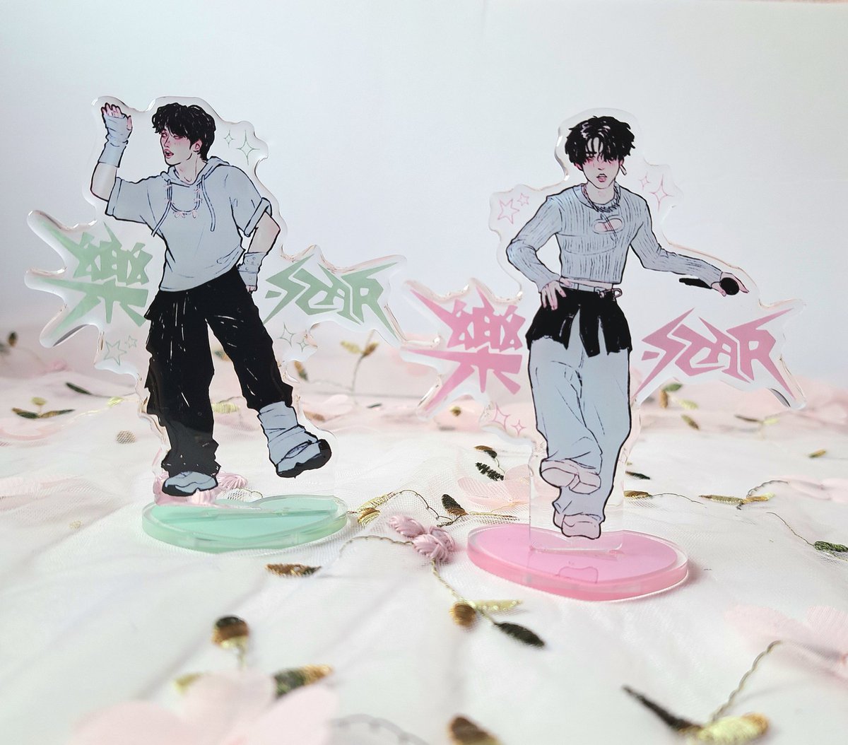 shark_pastel's tweet photo. [Rts appreciated!!]
💌 K0FI SHOP UPDATE 💌

♡ Standees, lanyards, quote pins and washitape!
♡ New prints, pcs and stickers!!
♡ skzoo pins re-stock~

🌸Check more here: https://t.co/KqdB2HbHkO https://t.co/q6SlV7Pyw0