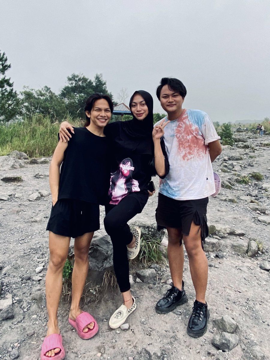 ardiwejas__'s tweet photo. dalam tema air terjun pengantin? https://t.co/gUUx7PhUJa