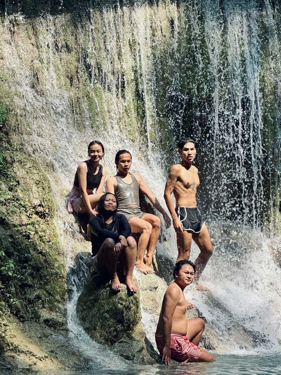 ardiwejas__'s tweet photo. dalam tema air terjun pengantin? https://t.co/gUUx7PhUJa