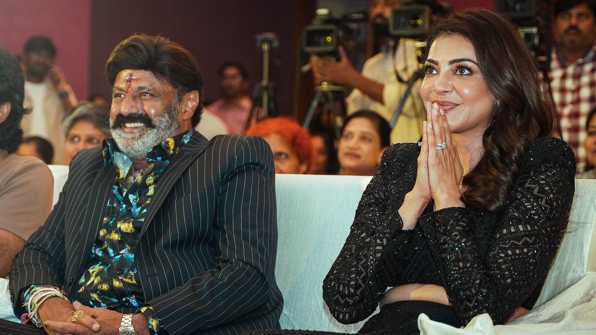 MsKajalAggarwal's tweet photo. Happy Birthday to the 𝐆𝐎𝐃 𝐎𝐅 𝐌𝐀𝐒𝐒𝐄𝐒 and the sweetest #NandamuriBalakrishna Garu.

It's an absolute honour to know the gem of a person you are ✨

Wishing you the best of health, happiness and success! https://t.co/e2R6aFtNl9