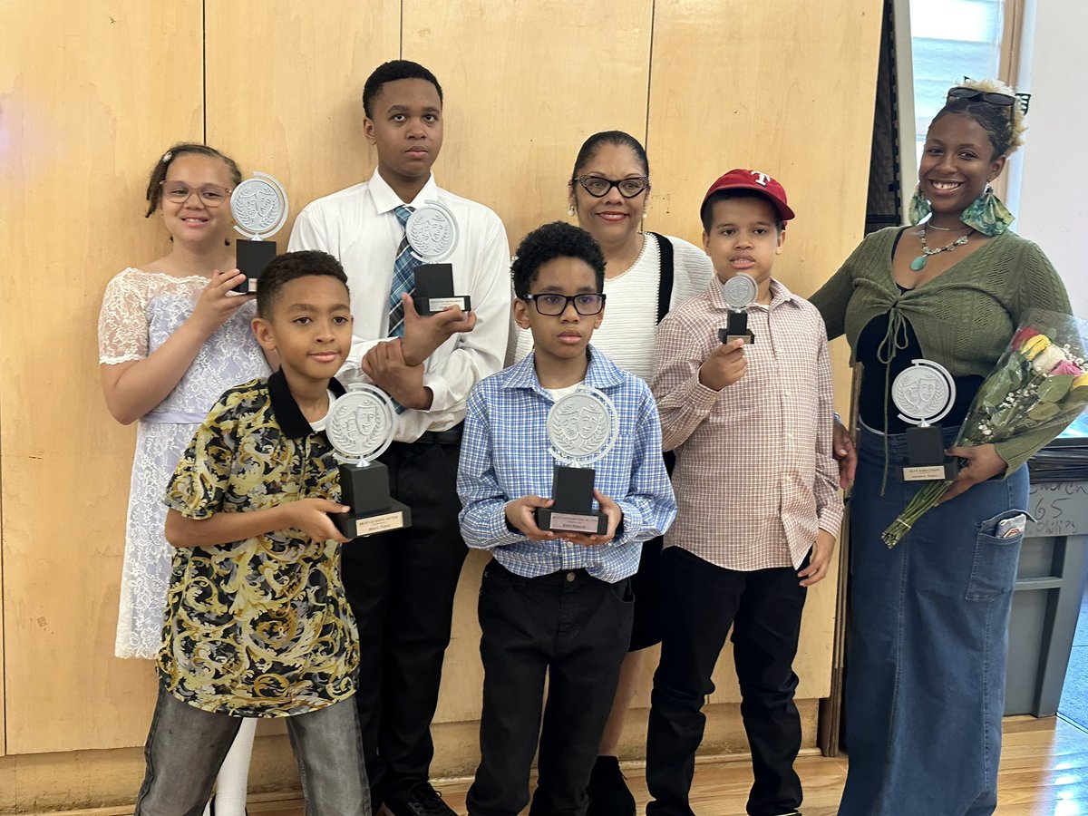 AyannaPrescod's tweet photo. My mother held her Cicely Tyson Theater Workshop Awards for some of her students and announced they are going to see MJ The Musical this month and I definitely cried. This is what it’s all about. Bringing in the next generation of theater makers. https://t.co/DmrHj28x4n