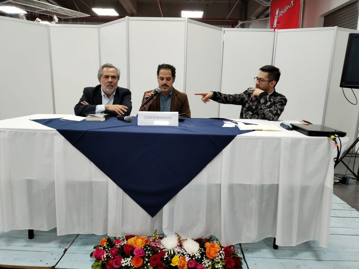 radio_pichincha's tweet photo. 📚 #FeriaDelLibro | Arranca en la sala 3 de la #FILQUITO el conversatorio: 'Ficciones de la justicia o justicia de la ficción o la literatura como una forma de justicia'. https://t.co/hT9ONUeHBb