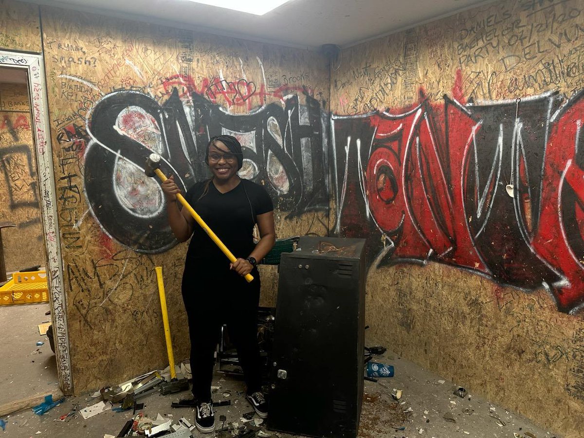 SpeakingSingles's tweet photo. Our members enjoyed destroying items at Tantrum. I bet  it was stress relieving. https://t.co/vRS1WTfnlt