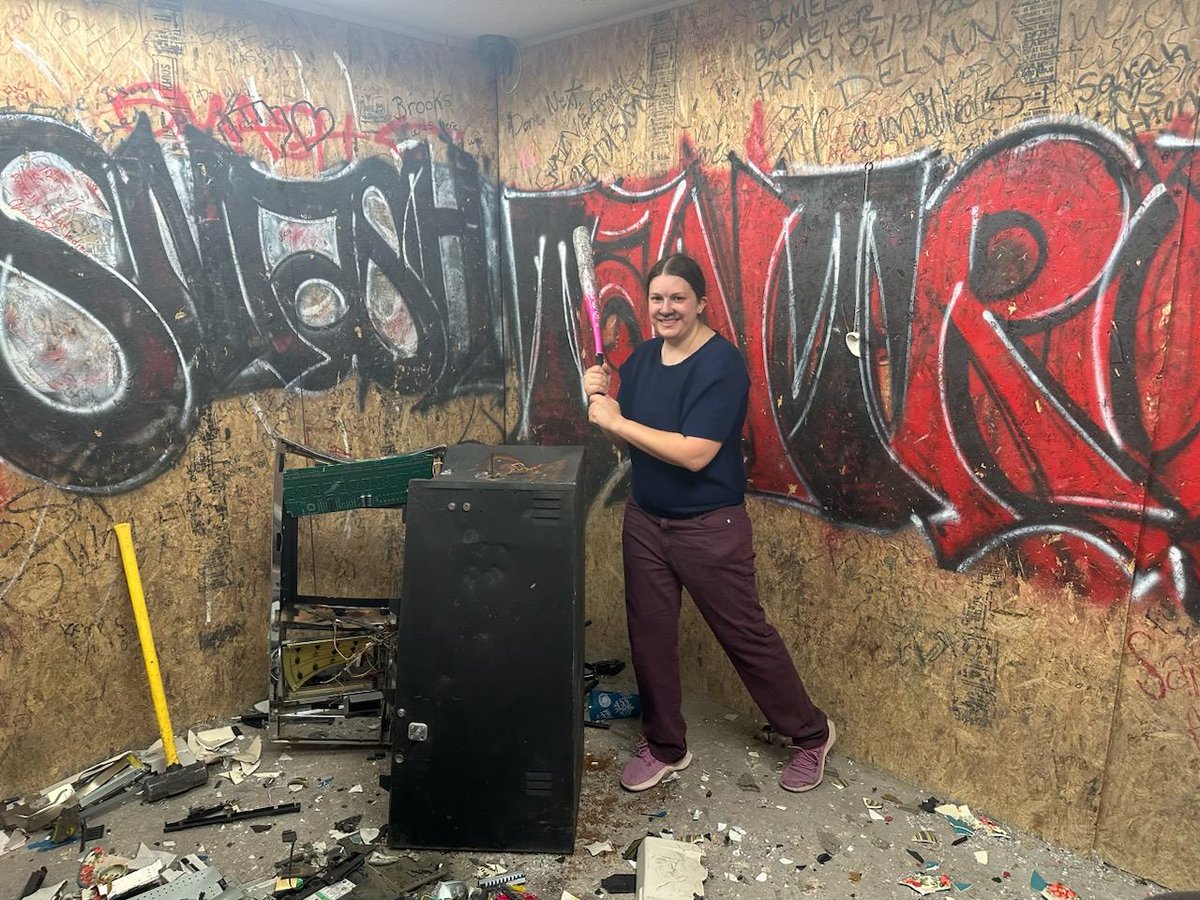 SpeakingSingles's tweet photo. Our members enjoyed destroying items at Tantrum. I bet  it was stress relieving. https://t.co/vRS1WTfnlt