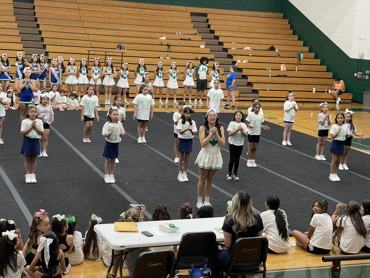Slider_Middle's tweet photo. Spent this weekend supporting our #PrideInEveryStride  &amp; @MontwoodHS summer cheer camps. Shout out to our MHS feeder for giving back to our school communities. Thank you to cheer Coach Alvarez &amp; Coach Croyle.  #Excellence #TeamSISD https://t.co/ZR2aAQVcYN