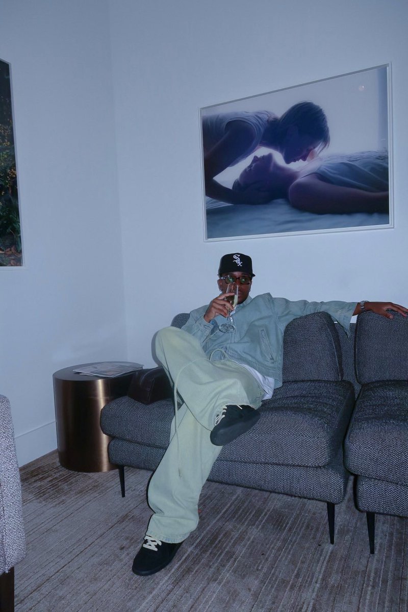 1Madiii_'s tweet photo. 🥂 https://t.co/VVU3WLe1Bx