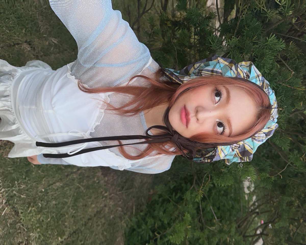 yeripics's tweet photo. yeri lately. ❦ https://t.co/h93m09yoZu