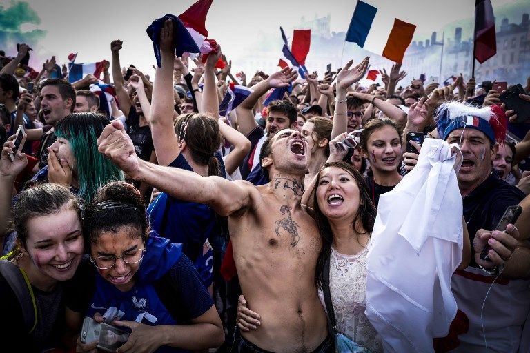 CultureFoot7's tweet photo. Ça c’est ma France, on nous fait louper le dernier match de préparation des Bleus pour voir Sandrine Rousseau et Robert Ménard débattre depuis 1h… 

Un vrai pays de foot 🤡🤡🤡

#FRACAN #ElectionsEuropéennes2024 https://t.co/zuxBaNdQo9